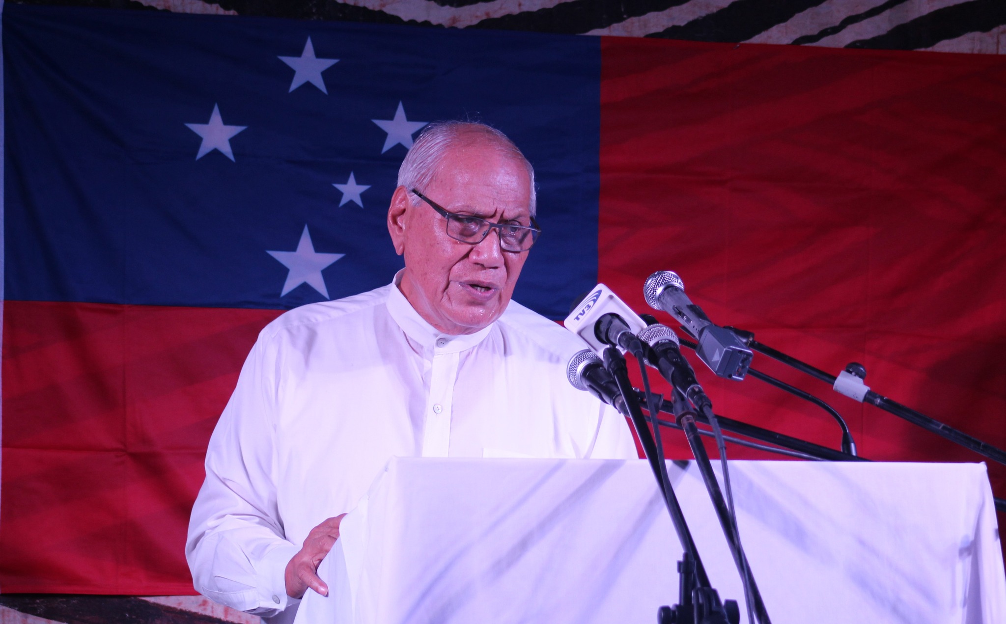 Tui Ātua Tupua Tamasese Efi honoured with order of Samoa for decades of ...