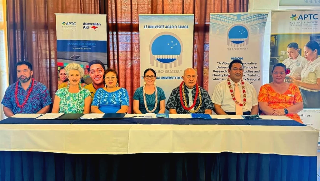 Group Photo from Left to Right: SQA CEO – Afioga Tupa’i Peter Peilua, Nicki Baird, Executive Director of APTC, Professor Tuifuisa’a Patila Amosa, NUS Vice-Chancellor & President, Ms. Claire McGeechan, Acting Australia High Commissioner to Samoa, Honourable Minister of Education – Afioga Seuula Ioane Tuaau, Rev. Malotau Lafolafoga, Afioga Lagaaia Easter Manila Silipa, APTC Country Director.